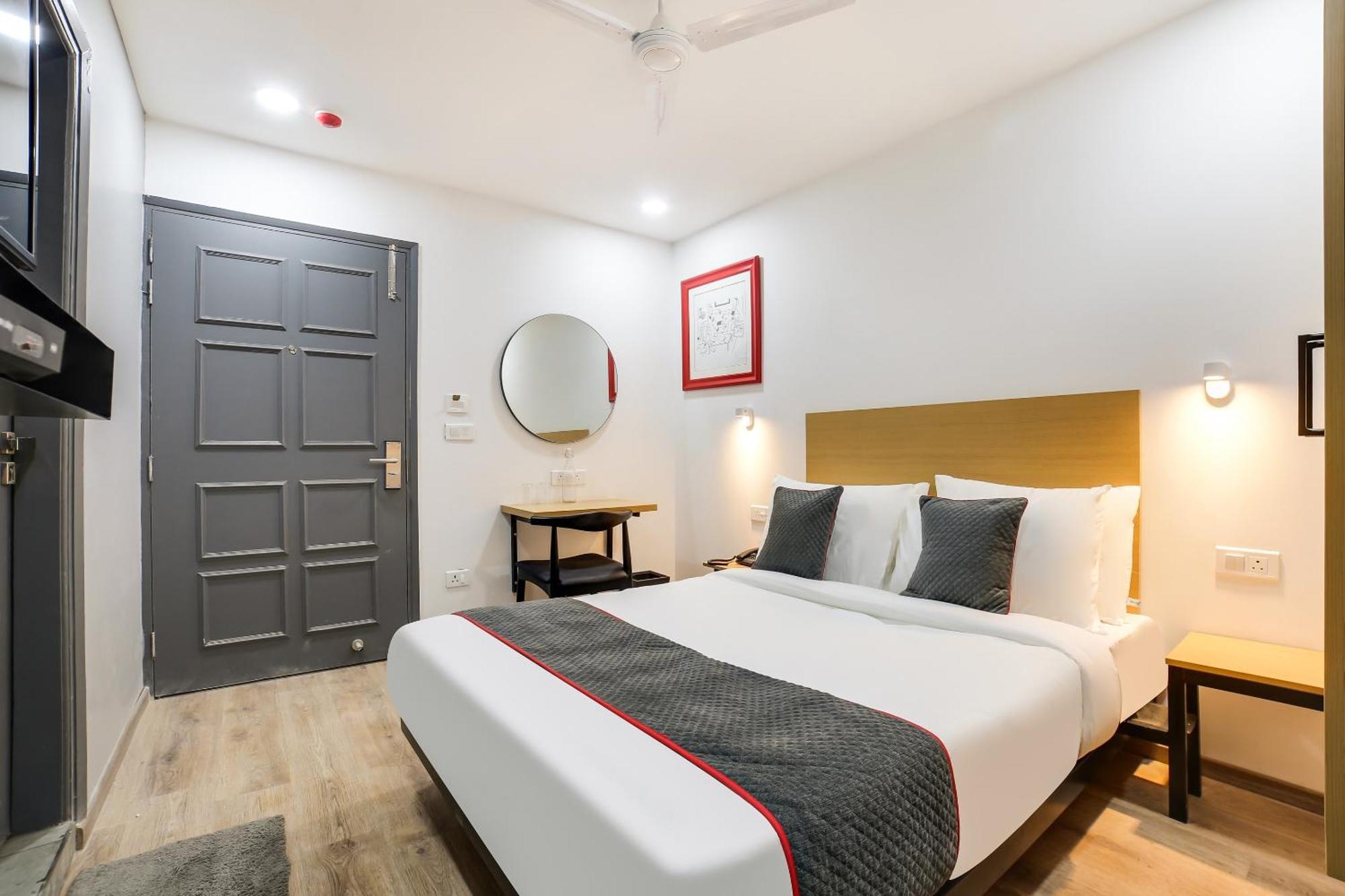 Collection O Ajanta Hotel New Delhi Extérieur photo
